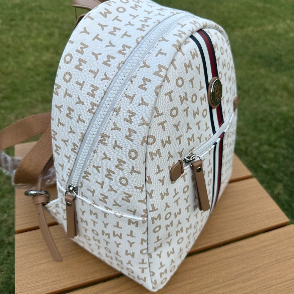 Tommy Hilfiger White and Tan Monogram Backpack NWT - Picture 6 of 9